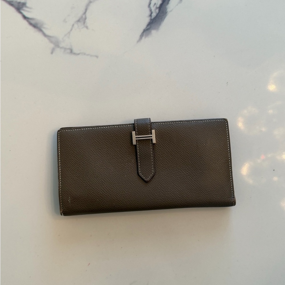 Authentic Hermes Bearn wallet in Etoupe palladium hardware